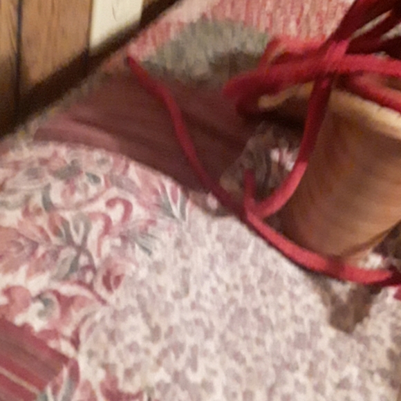 Heals - Picture 2 of 4